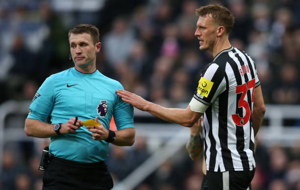 年輕而又充 年輕而又充