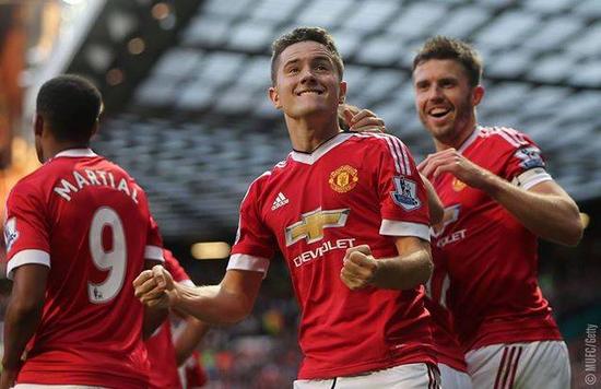 這一判決使 這一判決使